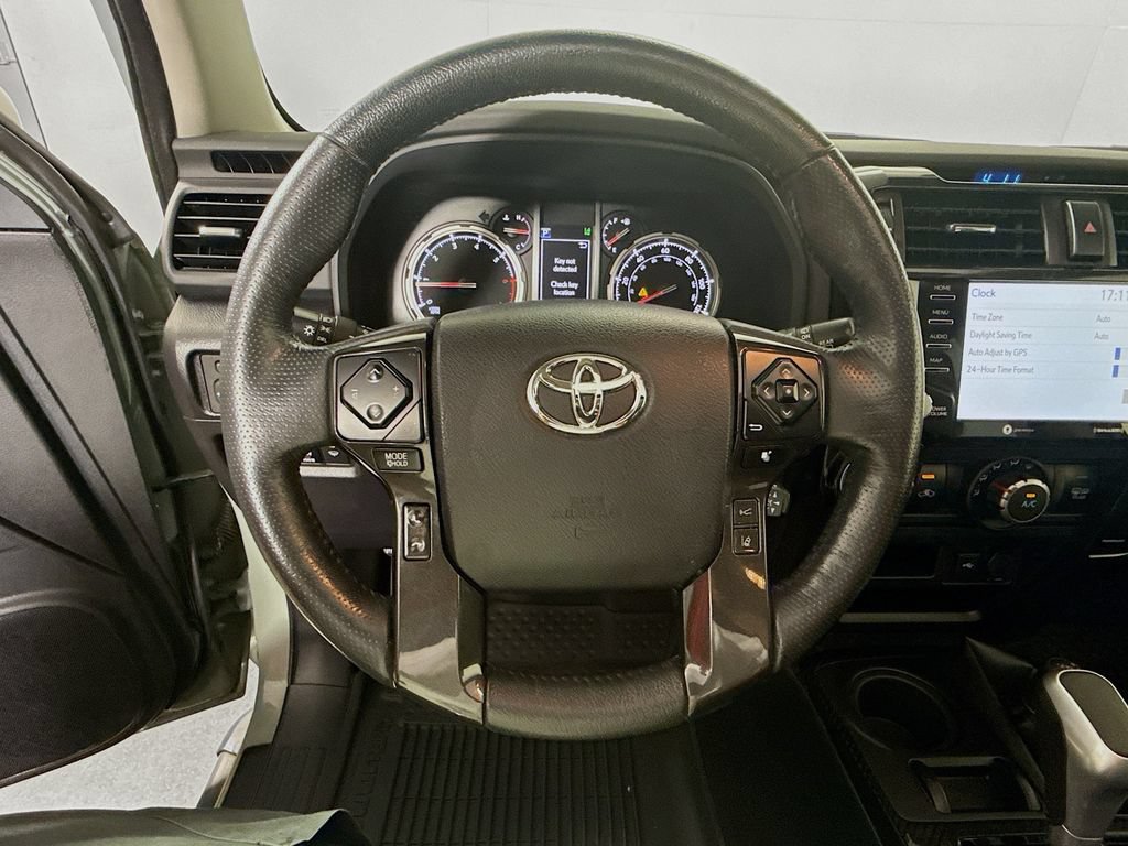 Used 2023 Toyota 4Runner TRD Off-Road Premium w/ Off Road Premium Plus Package AWD/4WD image 12