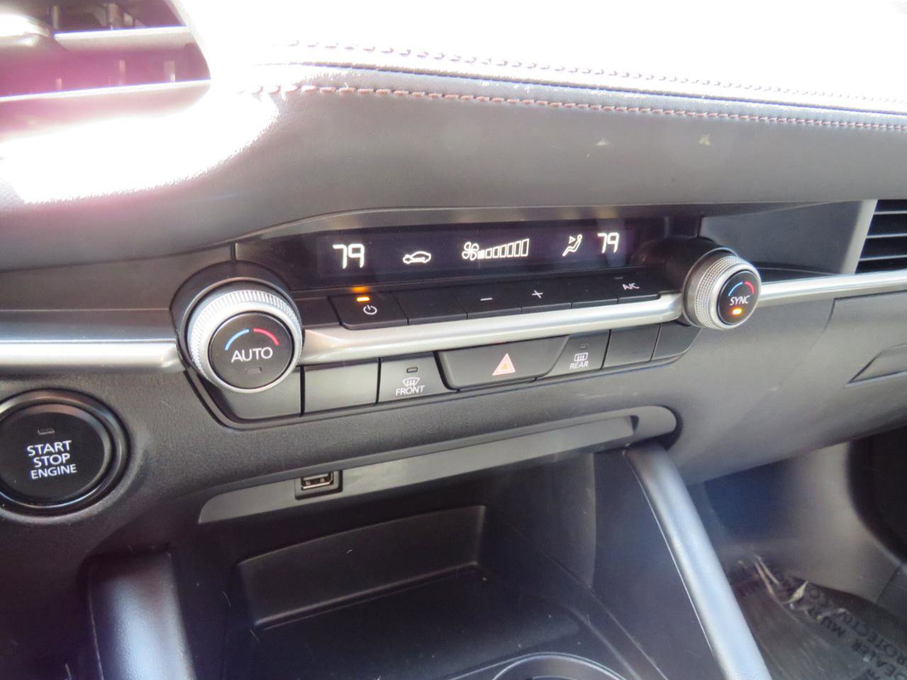 Used 2021 MAZDA MAZDA3 s image 27