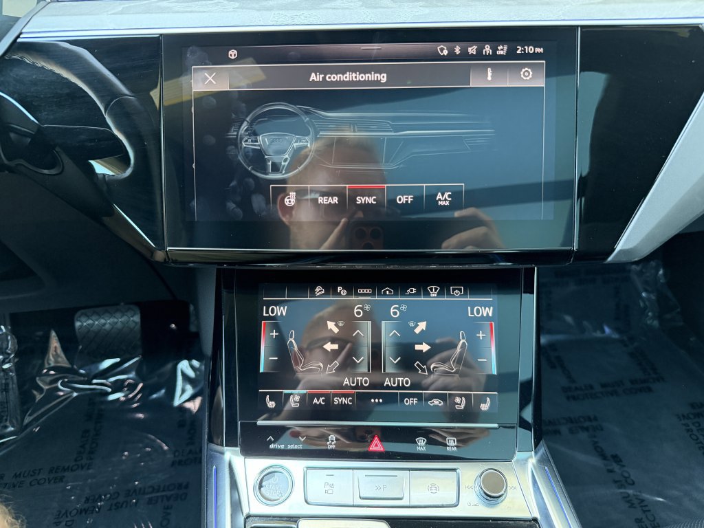 Used 2024 Audi Q8 e-tron Prestige w/ Prestige Package AWD/4WD image 28