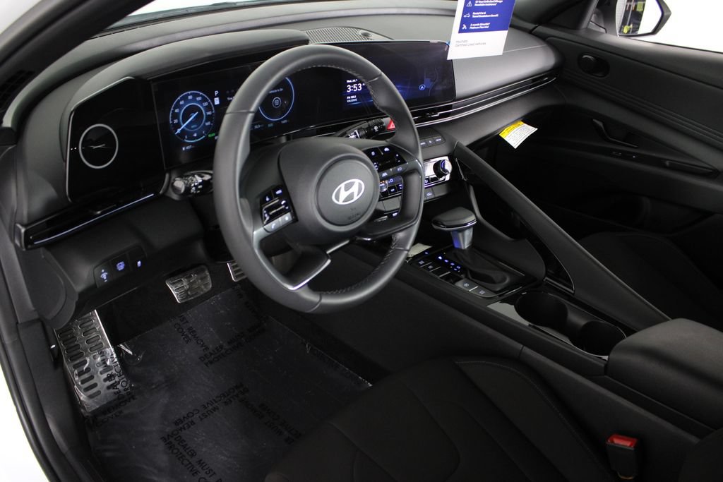 Certified 2026 Hyundai Elantra SEL FWD image 19