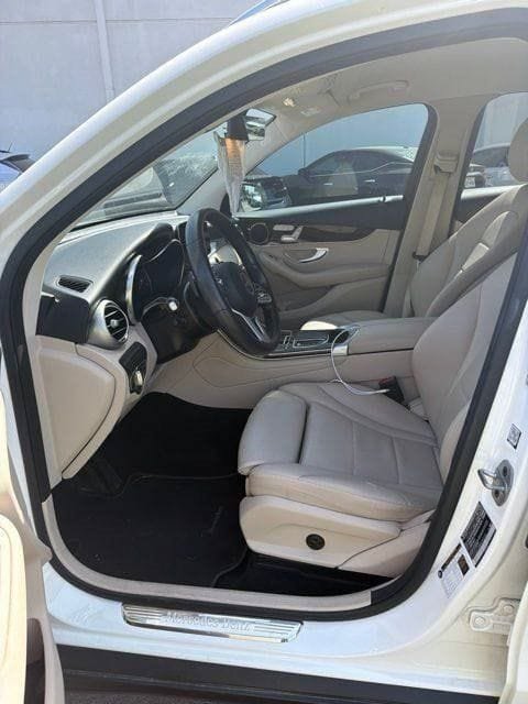 Used 2022 Mercedes-Benz GLC 300 image 5