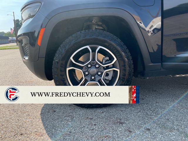 Used 2024 Jeep Grand Cherokee Trailhawk AWD/4WD image 26