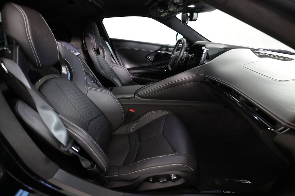 Used 2023 Chevrolet Corvette Stingray w/ Stealth Interior Trim Package image 10