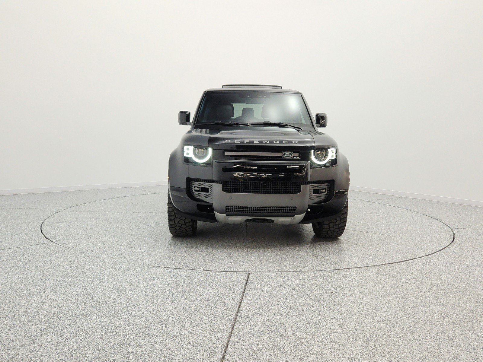 Used 2023 Land Rover Defender 90 Carpathian Edition AWD/4WD image 2