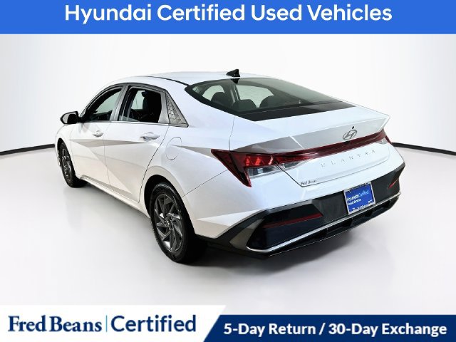 Certified 2024 Hyundai Elantra SEL FWD image 9