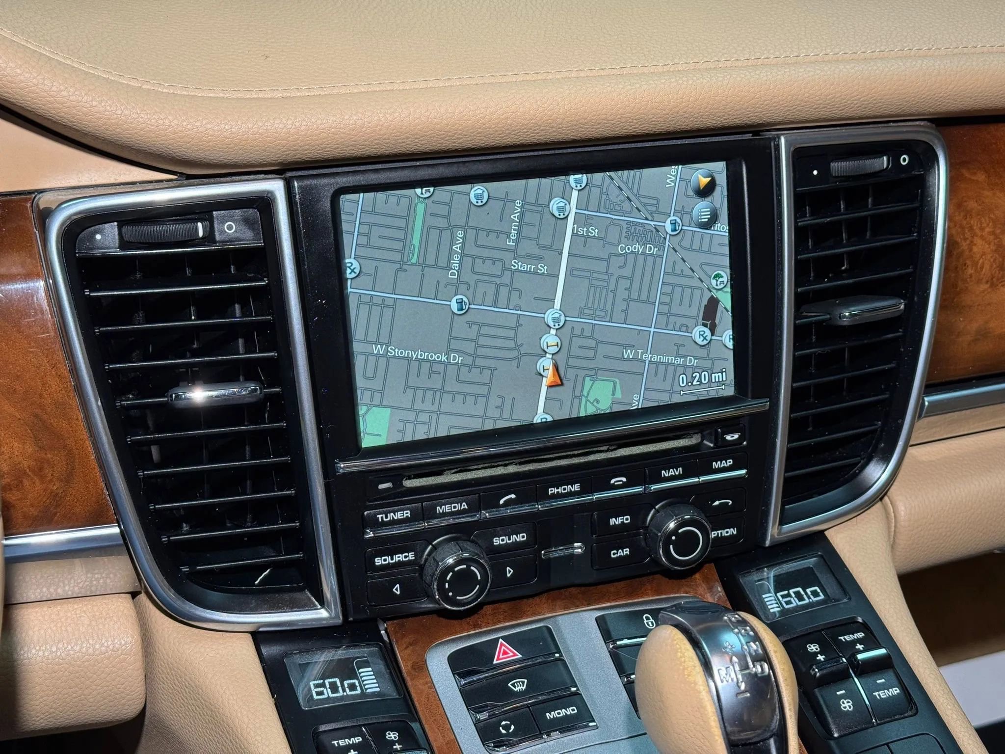 Used 2012 Porsche Panamera S image 35