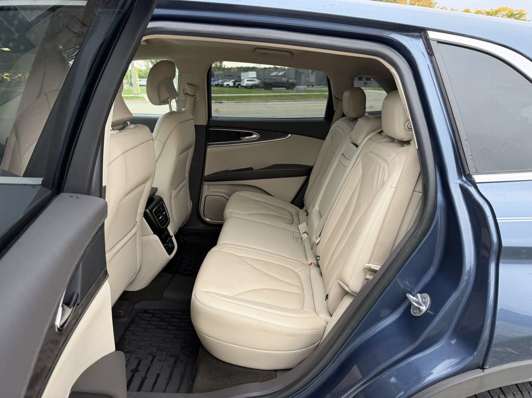 Used 2019 Lincoln Nautilus Select AWD/4WD image 28