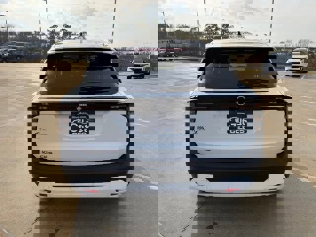 New 2026 Nissan Kicks SV image 4