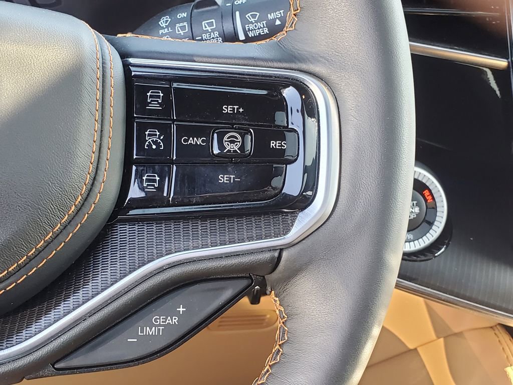 Used 2025 Jeep Grand Wagoneer L Series III w/ Rear Seat Video Group 1 image 20