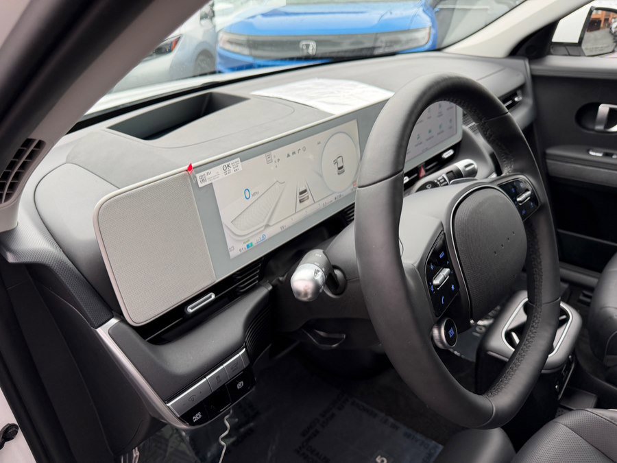 Used 2024 Hyundai Ioniq 5 Limited image 12