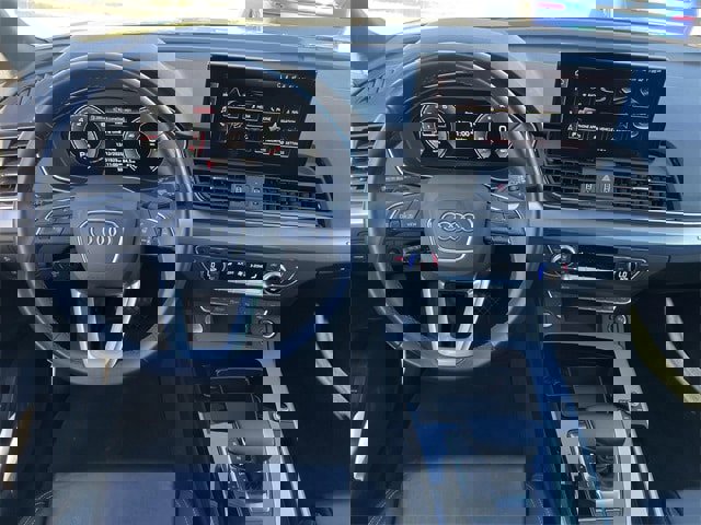 Used 2025 Audi Q5 2.0T Premium image 11