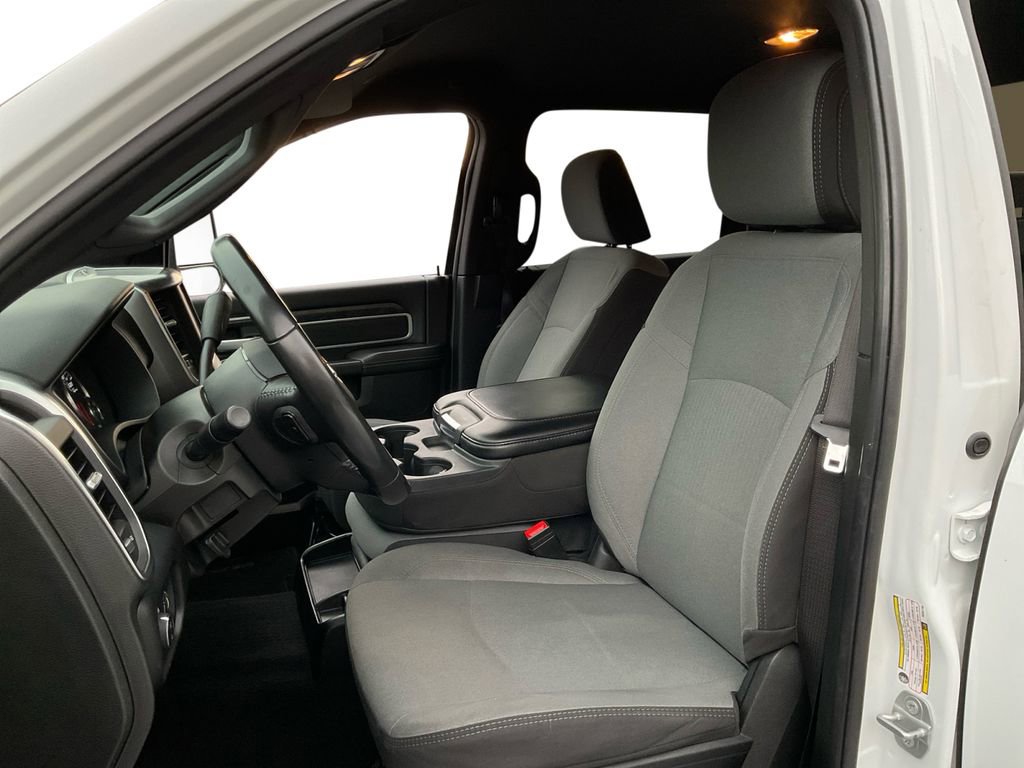 Used 2024 RAM 3500 Big Horn image 25