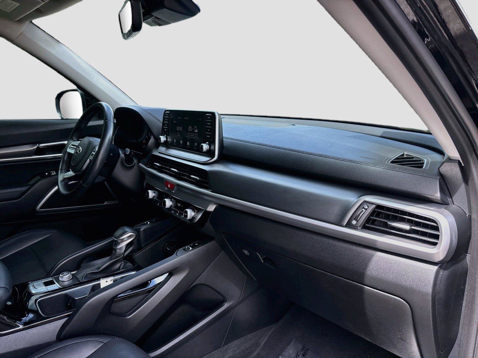 Used 2020 Kia Telluride S FWD image 29