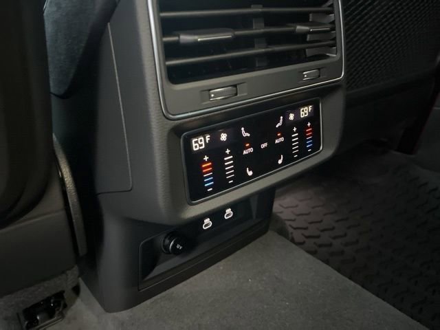 New 2026 Audi RS Q8 performance image 25