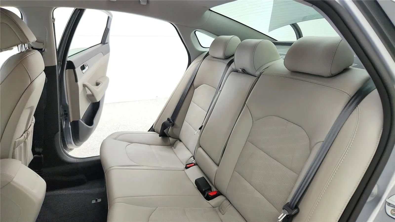 Used 2015 Hyundai Sonata Sport w/ Option Group 04 FWD image 29