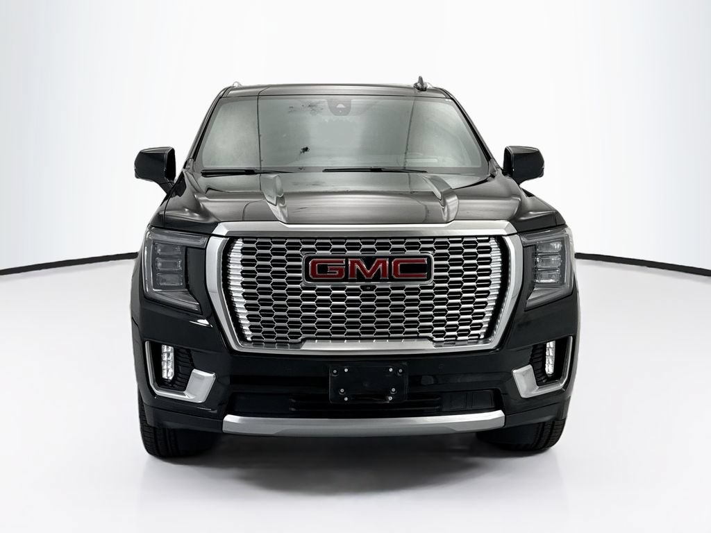 Used 2021 GMC Yukon XL Denali w/ Denali Premium Package AWD/4WD image 2