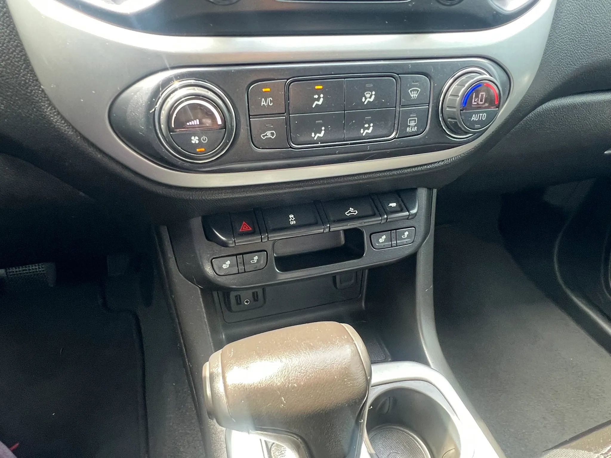 Used 2019 Chevrolet Colorado LT w/ Colorado RST Special Edition AWD/4WD image 23