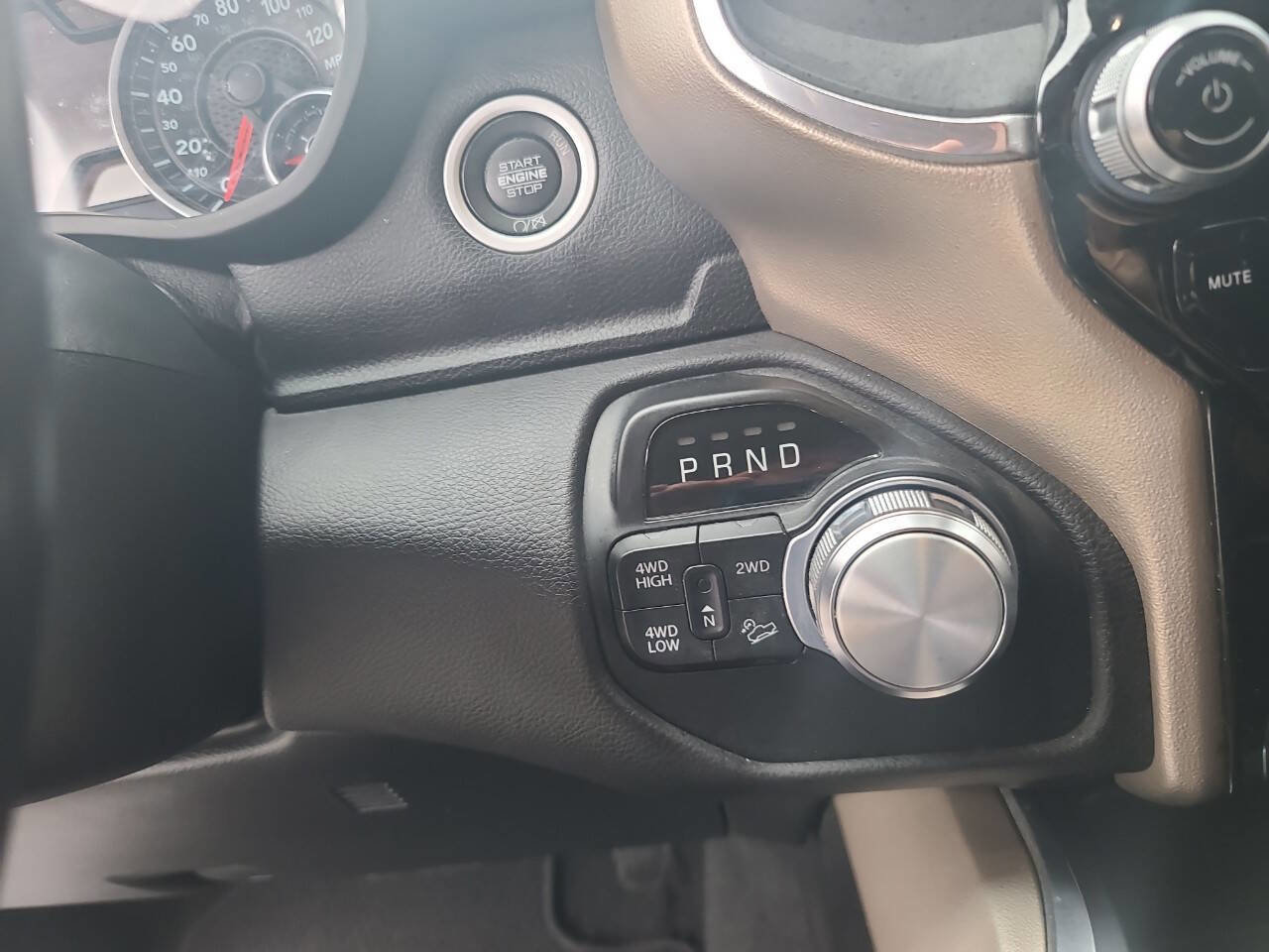Used 2022 RAM 2500 Laramie AWD/4WD image 20