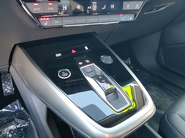 Used 2024 Audi Q4 e-tron Premium Plus w/ Premium Plus image 24