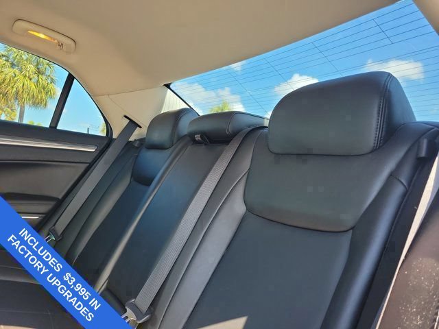 Used 2021 Chrysler 300 Touring L RWD image 13