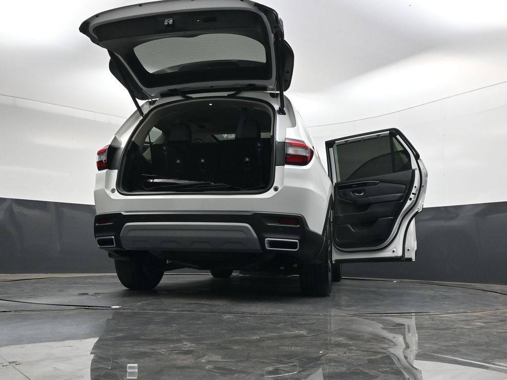 Certified 2025 Honda Pilot Touring image 44