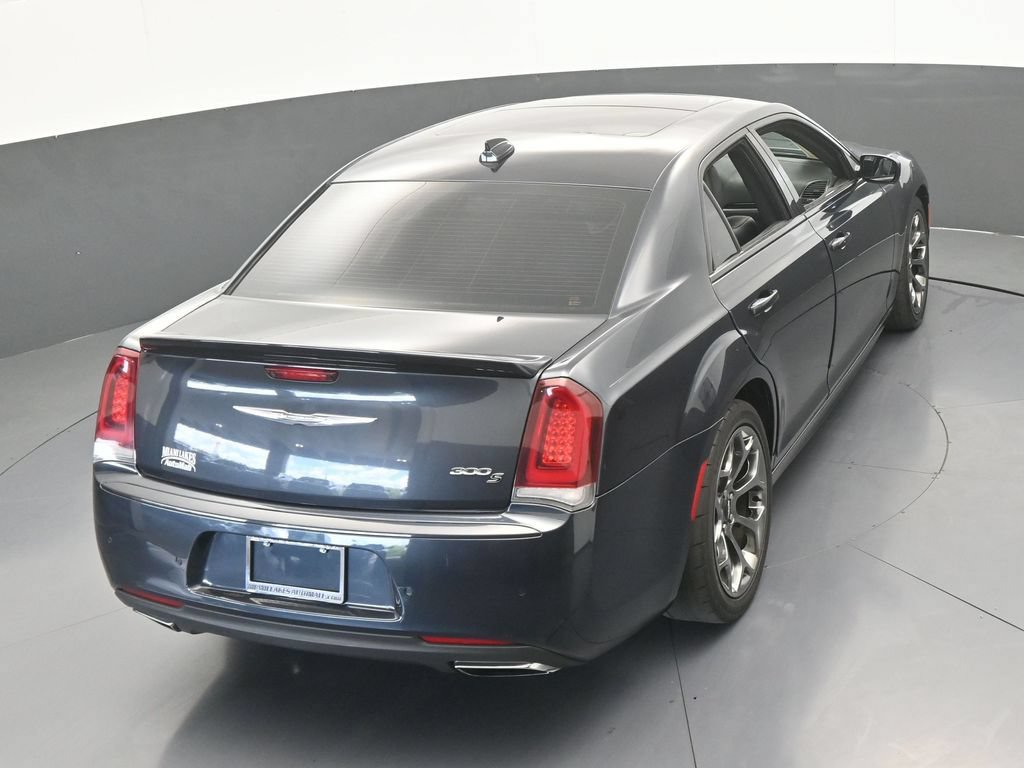Used 2018 Chrysler 300 S w/ 300S Premium Group RWD image 51