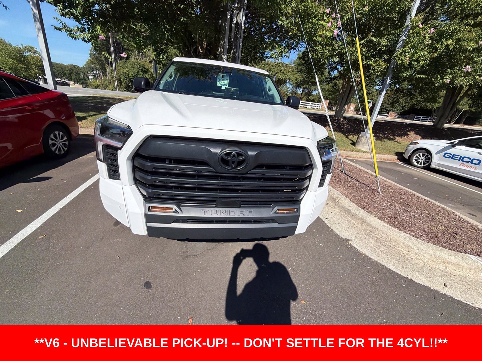 Used 2023 Toyota Tundra SR5 w/ SR5 Convenience Package AWD/4WD image 2