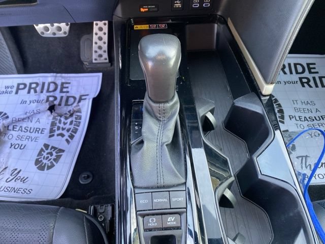 Used 2025 Toyota Camry XSE FWD image 16