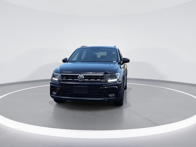 Used 2021 Volkswagen Tiguan SE R-Line AWD/4WD image 3