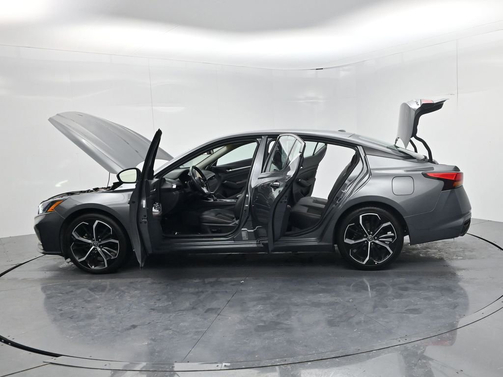 Used 2024 Nissan Altima 2.5 SR image 56