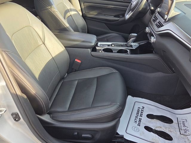 Used 2021 Nissan Altima 2.5 Platinum image 16