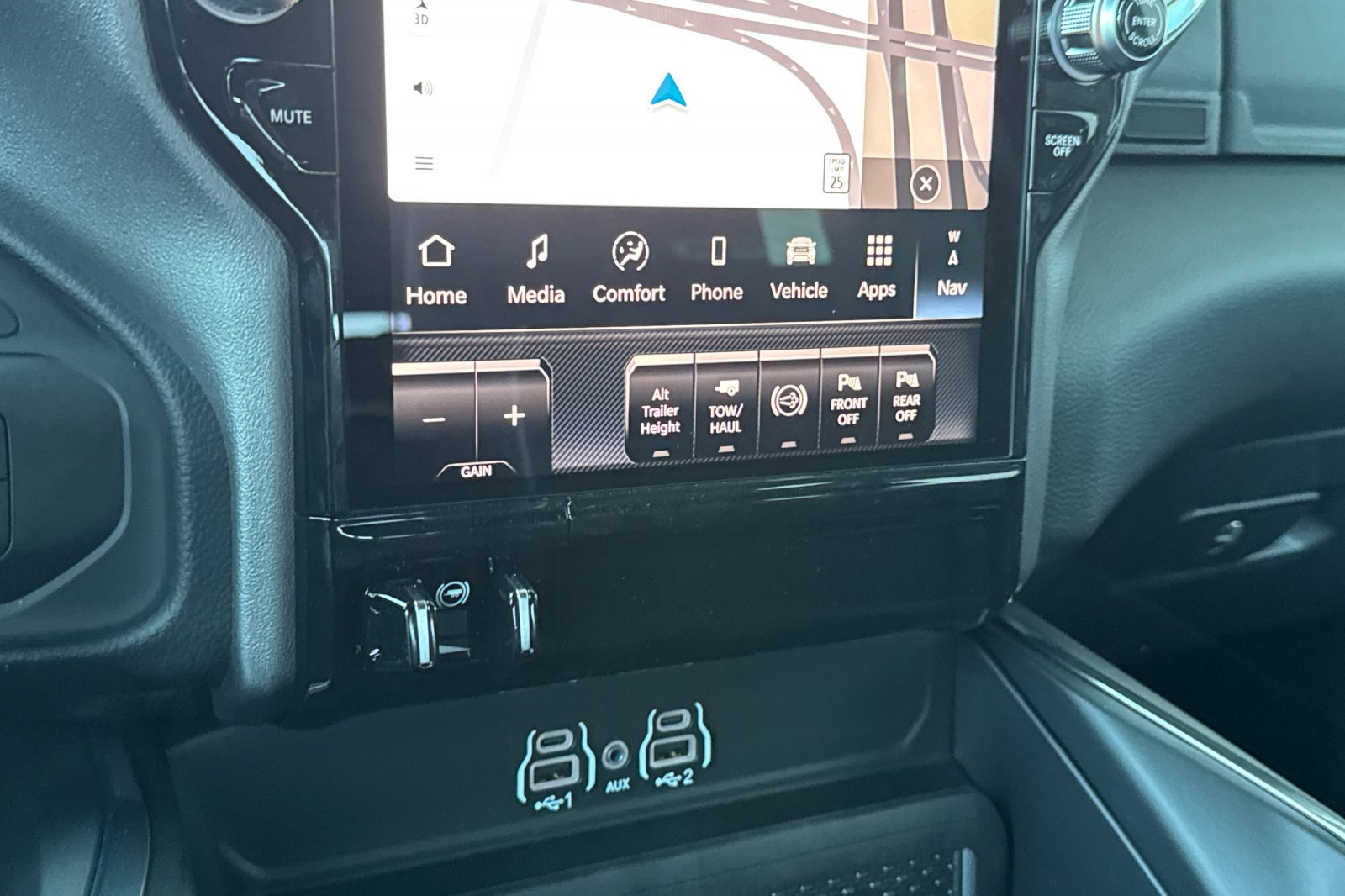 New 2027 RAM 3500 Laramie AWD/4WD image 19