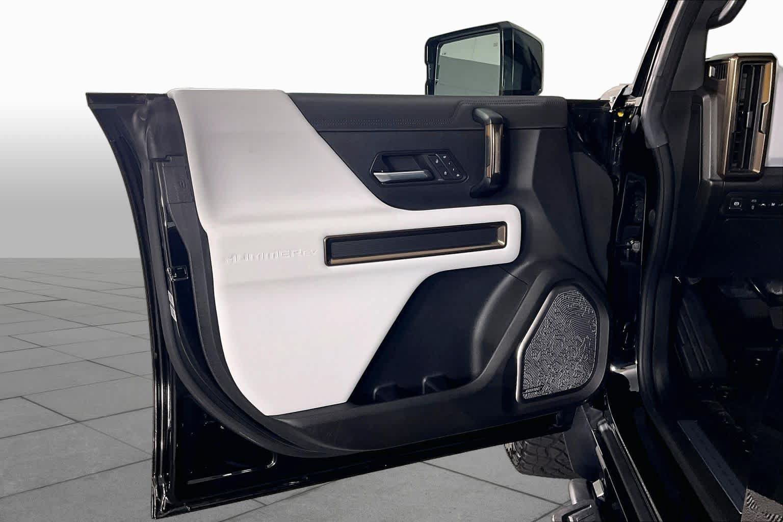 Used 2024 GMC Hummer EV 3X w/ Extreme Off-Road Package AWD/4WD image 19