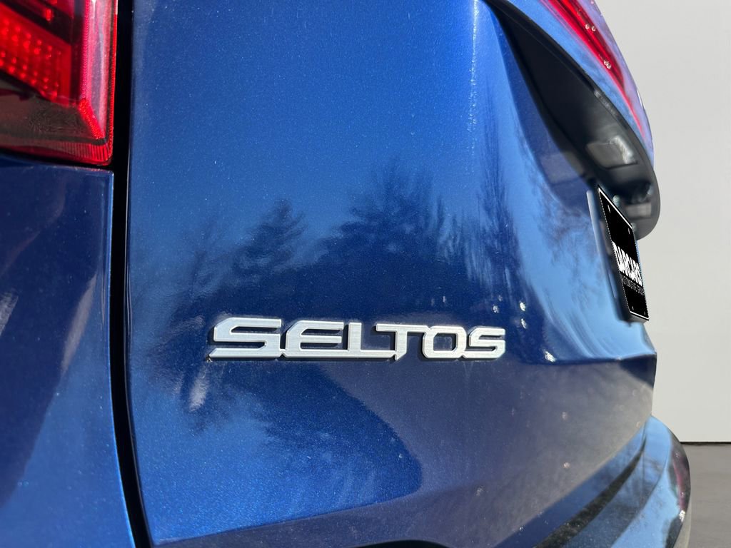 Used 2025 Kia Seltos EX image 31