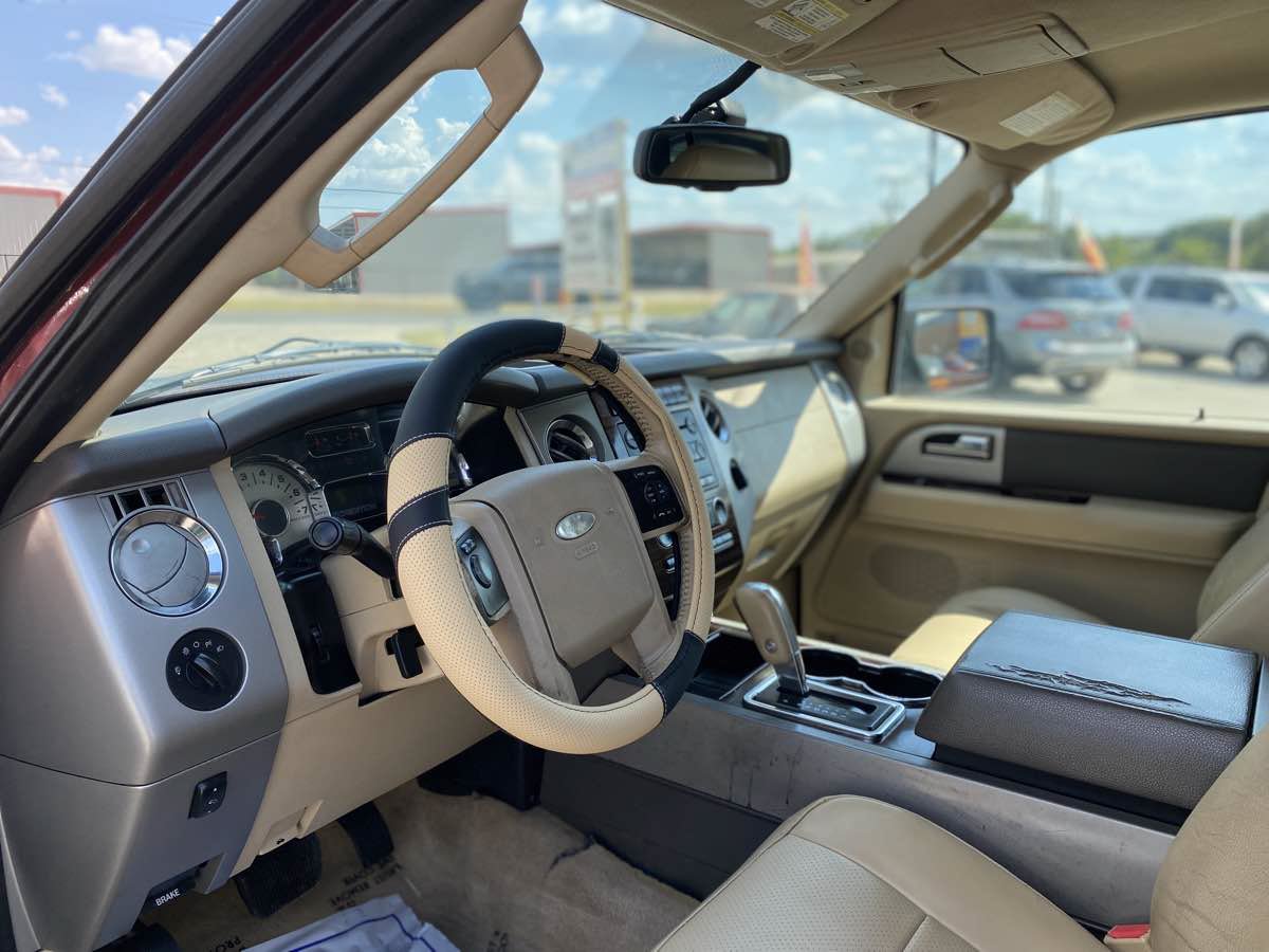 Used 2011 Ford Expedition EL XLT w/ 201A Rapid Spec Order Code RWD image 11