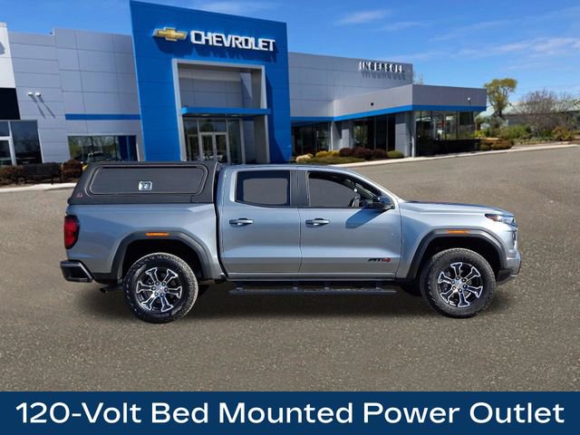 Used 2025 GMC Canyon AT4 image 8