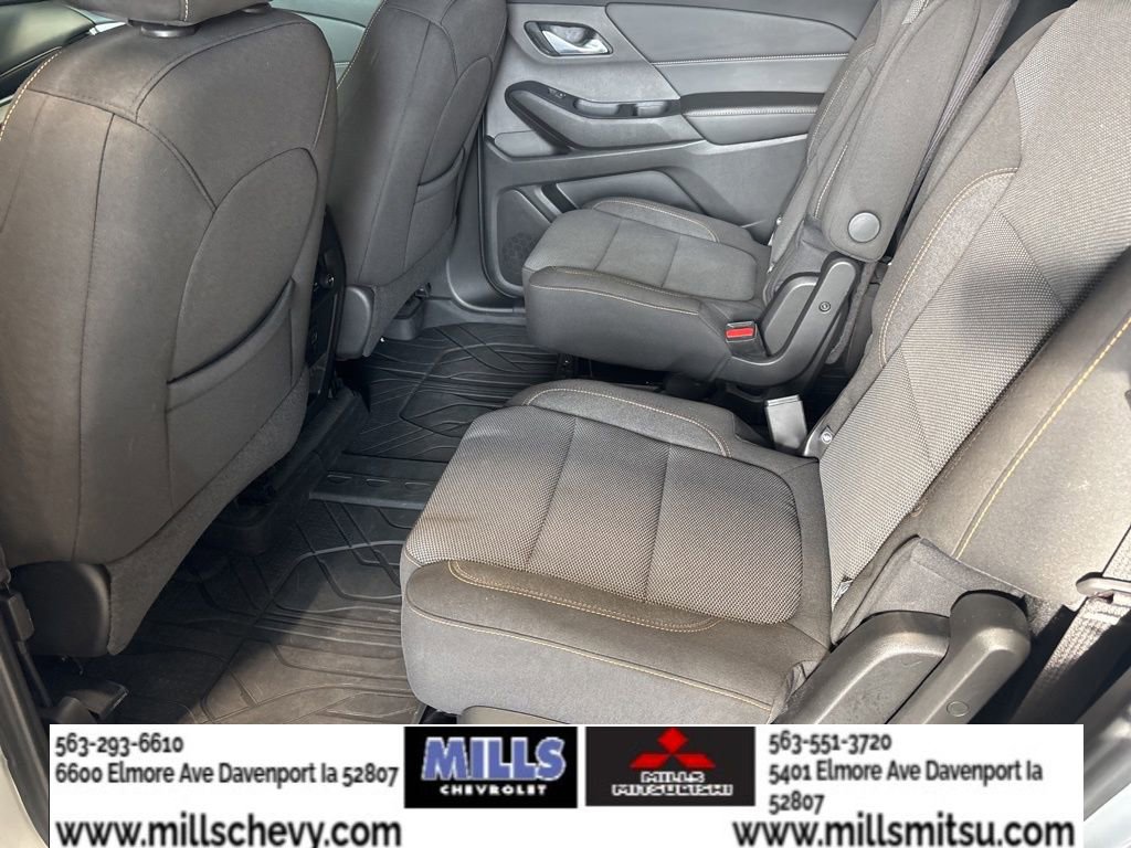 Used 2021 Chevrolet Traverse LT image 12