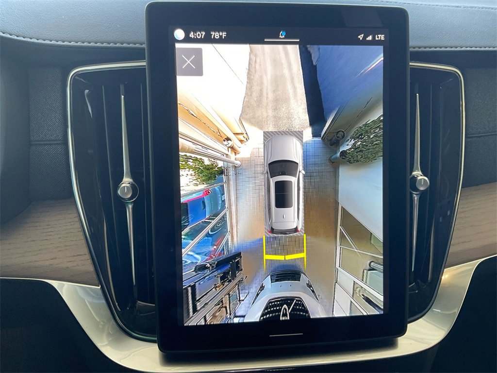 New 2025 Volvo XC90 B6 Plus w/ Protection Package Premier image 26