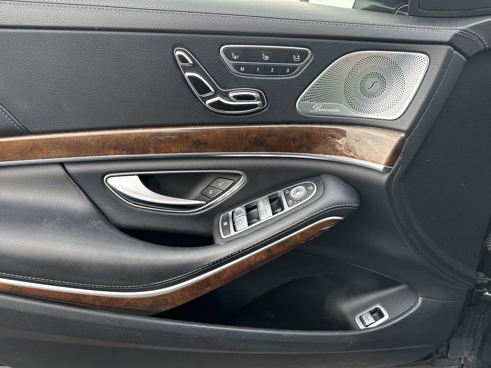 Used 2014 Mercedes-Benz S 550 Sedan image 12