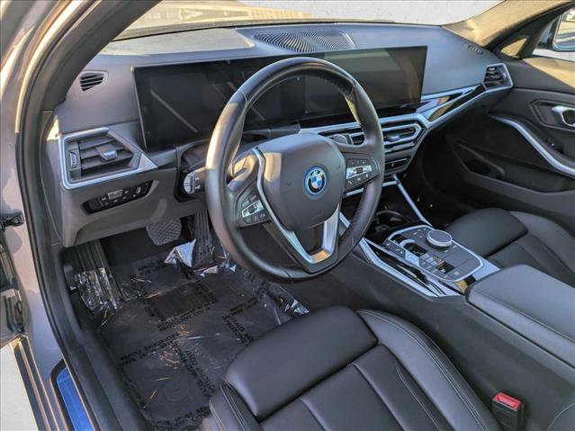 Used 2023 BMW 330e w/ Convenience Package image 10