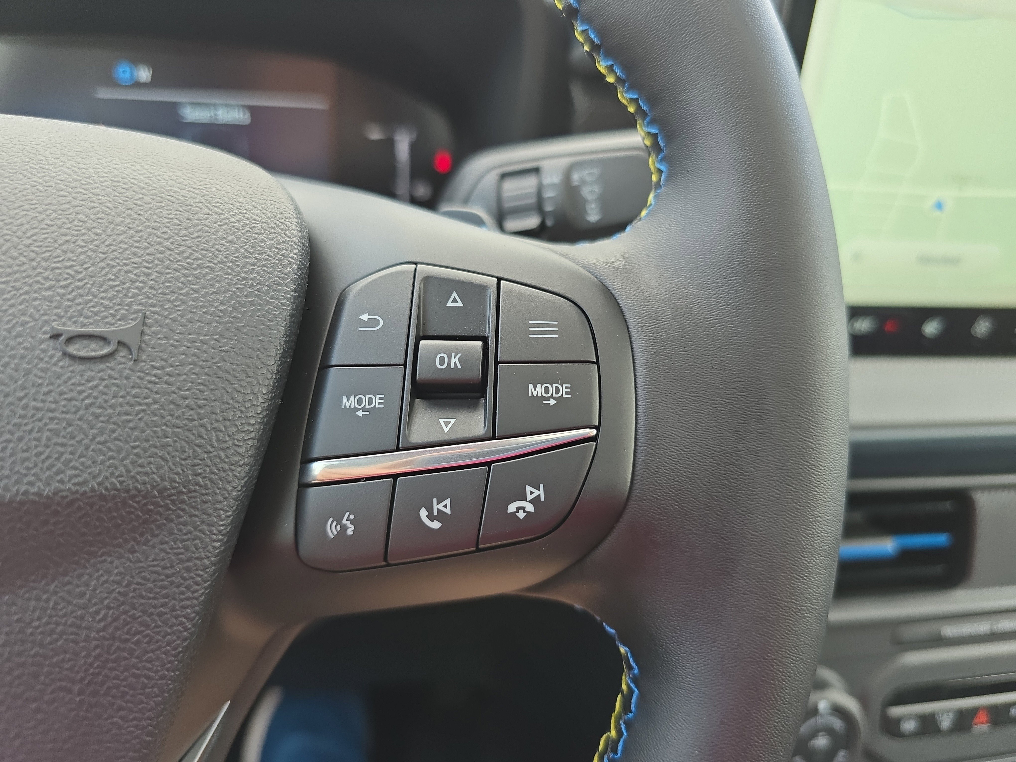 New 2025 Ford Maverick Lobo image 22