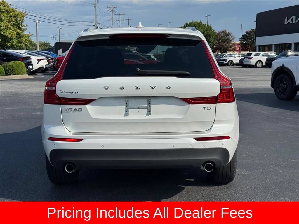 Used 2021 Volvo XC60 T5 Momentum w/ Protection Package Premier FWD image 4