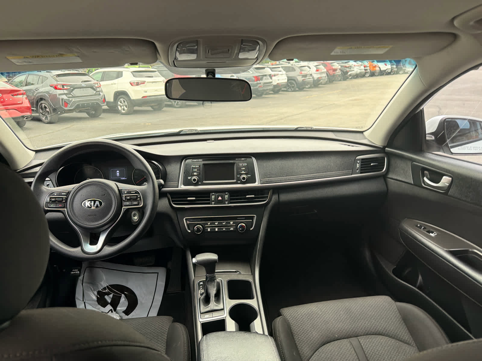 Used 2017 Kia Optima LX w/ Option Group 014 image 12