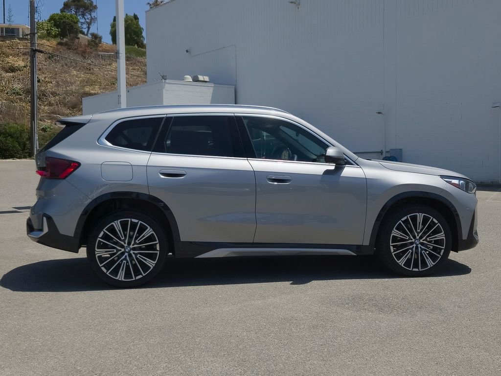New 2026 BMW X1 xDrive28i w/ Technology Package AWD/4WD image 4