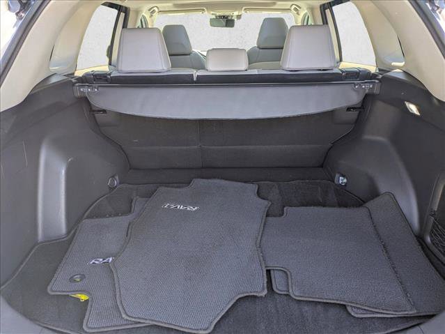 Used 2019 Toyota RAV4 Limited AWD/4WD image 6