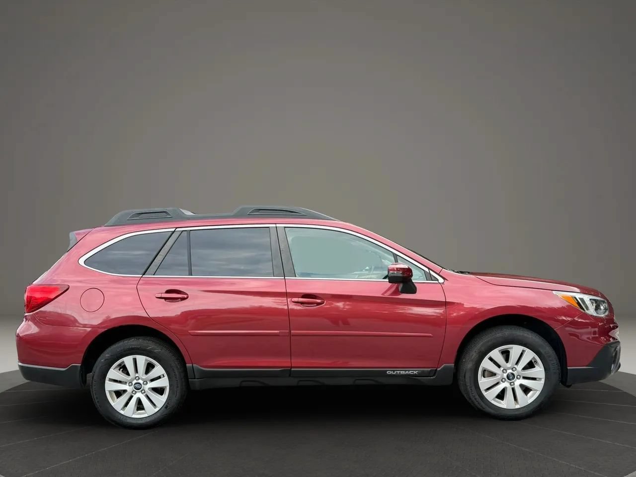 Used 2016 Subaru Outback 2.5i Premium AWD/4WD image 8
