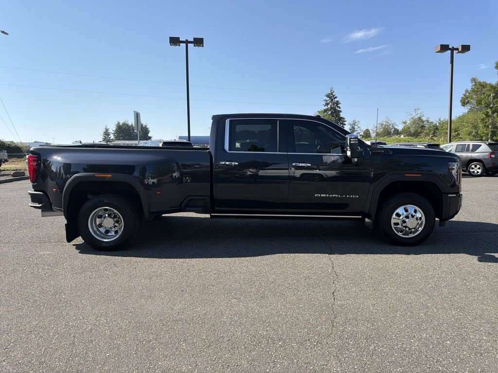 Certified 2024 GMC Sierra 3500 Denali Ultimate AWD/4WD image 2