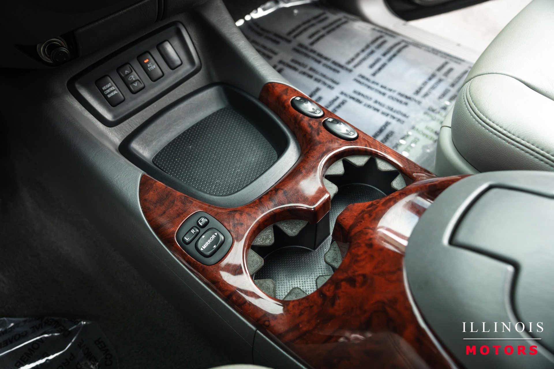 Used 2006 Toyota Sequoia Limited image 30