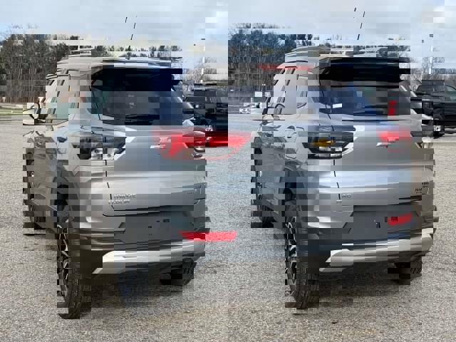Used 2025 Chevrolet TrailBlazer LT image 6
