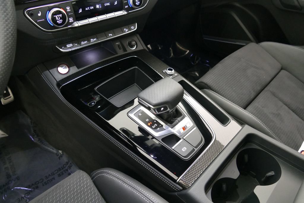 Used 2025 Audi SQ5 Premium Plus w/ Premium Plus Package image 12